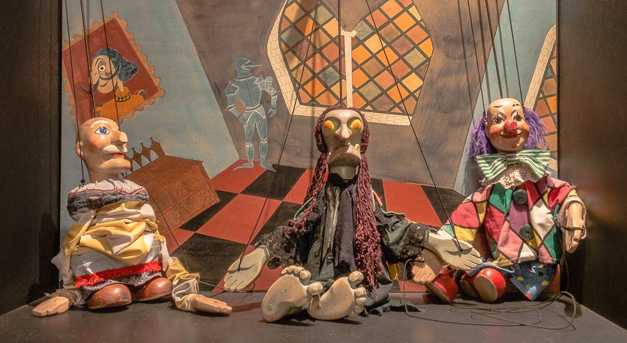 Conjunto de três marionetas